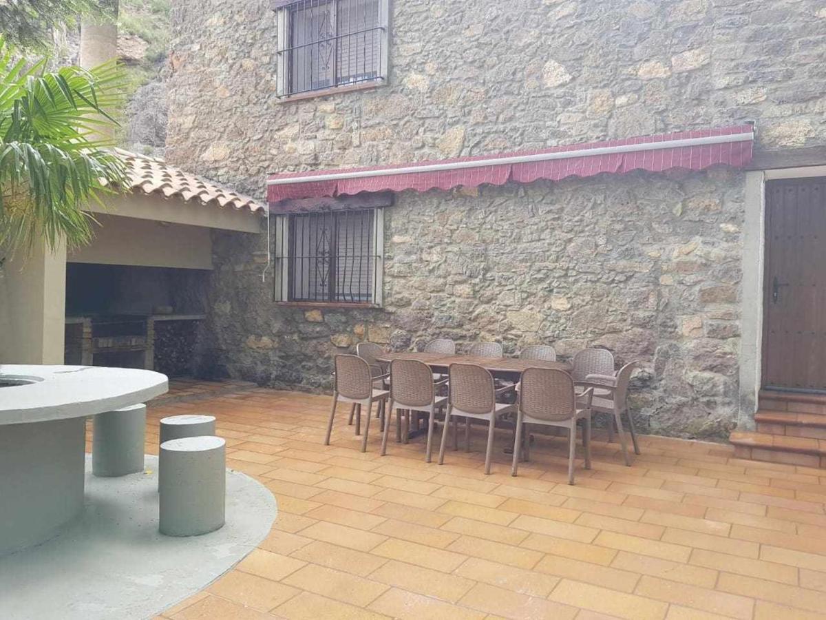 Casa Rural Villa Pilar Albentosa ภายนอก รูปภาพ