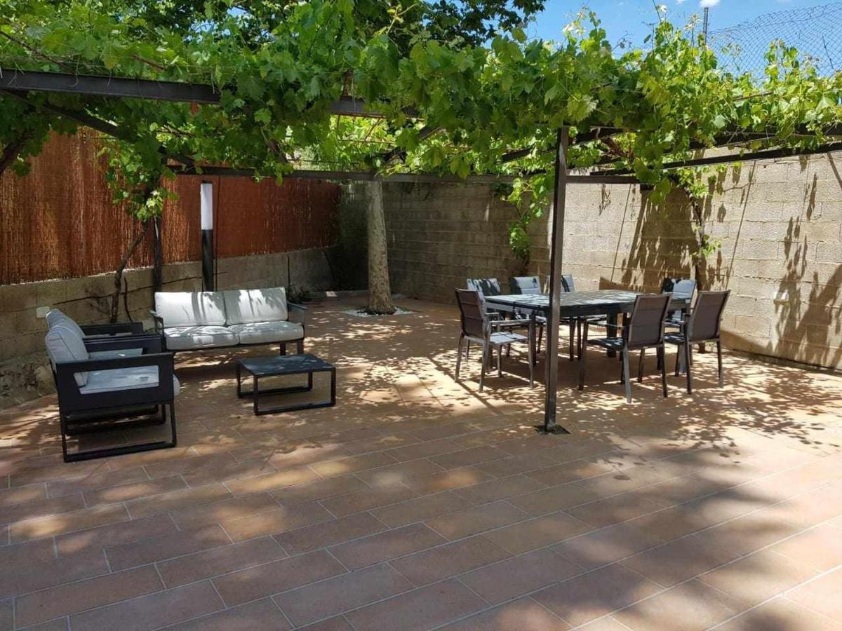 Casa Rural Villa Pilar Albentosa ภายนอก รูปภาพ