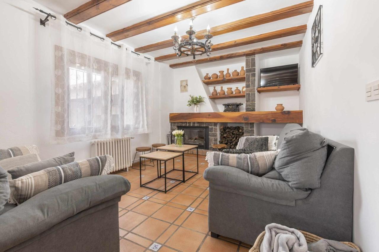Casa Rural Villa Pilar Albentosa ภายนอก รูปภาพ